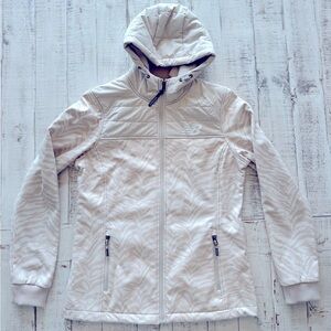 NWOT New Balance Quilted Water and Wind Resistant Warm Jacket 4-Way Stretch